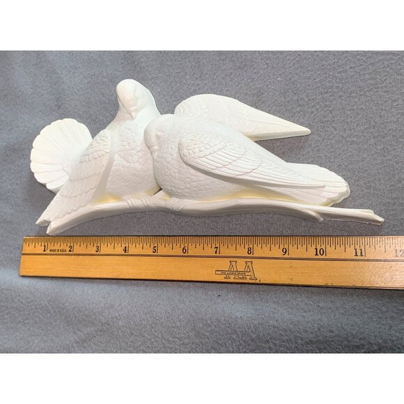 Vintage Burwood Products Company Wall Hanging Doves Plastic Sculpture - Picture 2 of 7